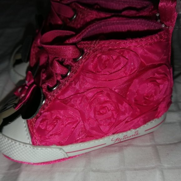 Disney Minnie Mouse baby shoes size 3 - 6 months - Picture 2 of 5